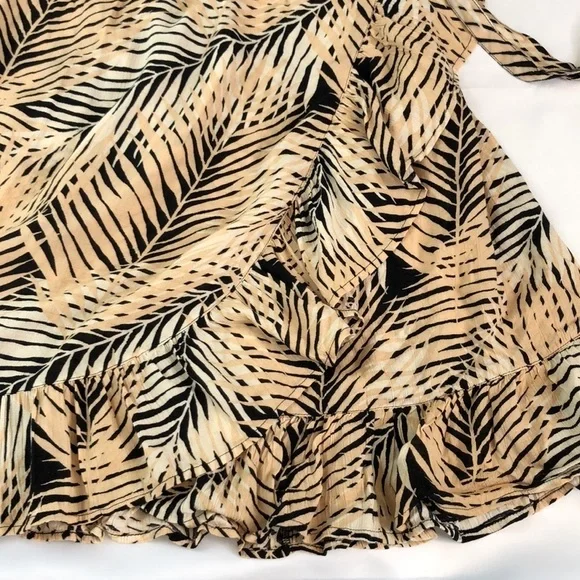 BILLABONG Short Sleeve Wrap Palms Print Mini Dress Size M - Picture 8 of 11